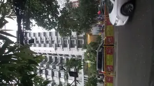 Luxury Apartment for Commercial