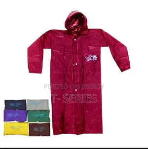 Premium Waterproof Raincoat - For Men and Women (Raincoat)