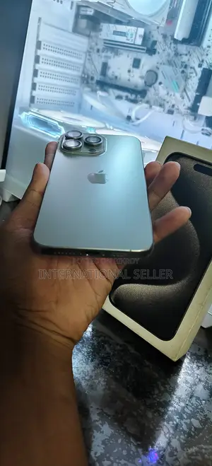 Apple iPhone 15 Pro Max 256 GB Silver