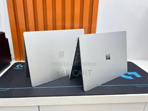 New Laptop Microsoft Surface Go 16GB Intel Core I5 SSD 256GB