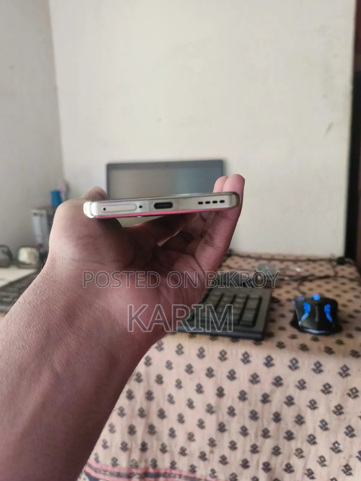 Realme 256 GB Gold