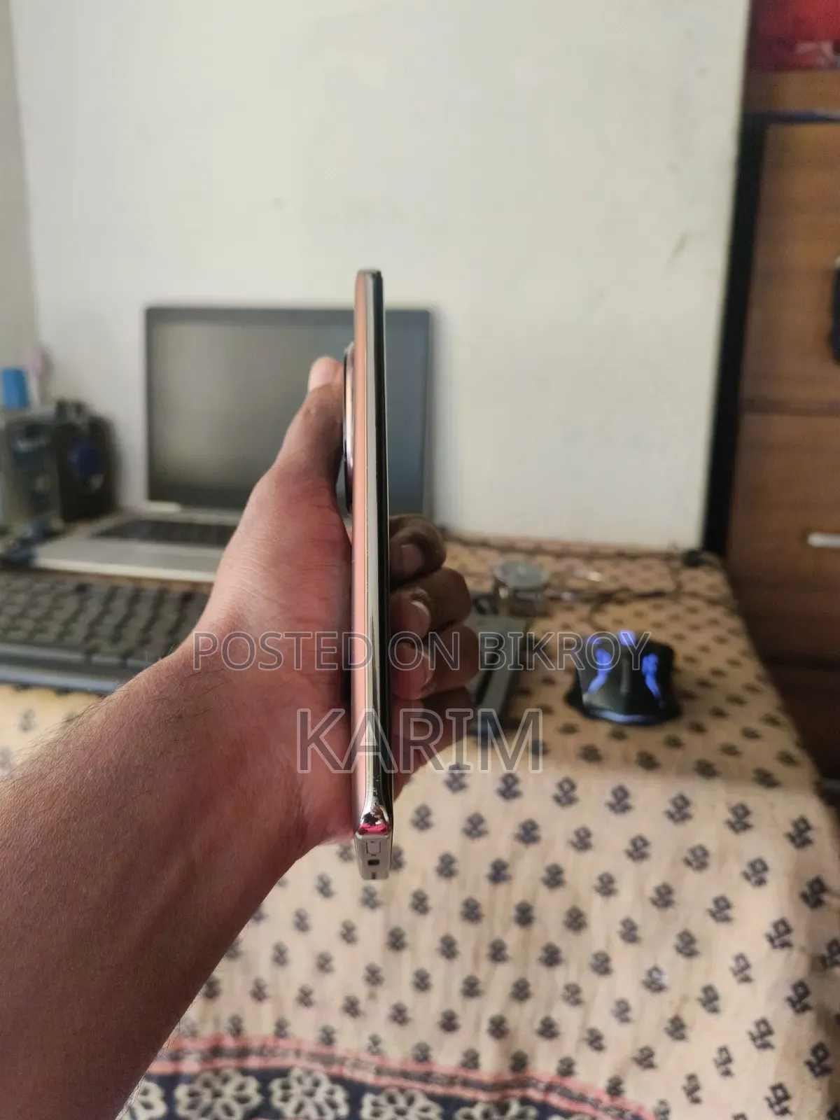 Realme 256 GB Gold