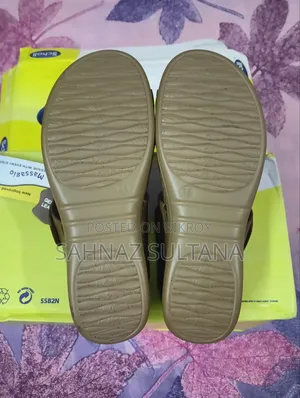 Bata Women Sandel