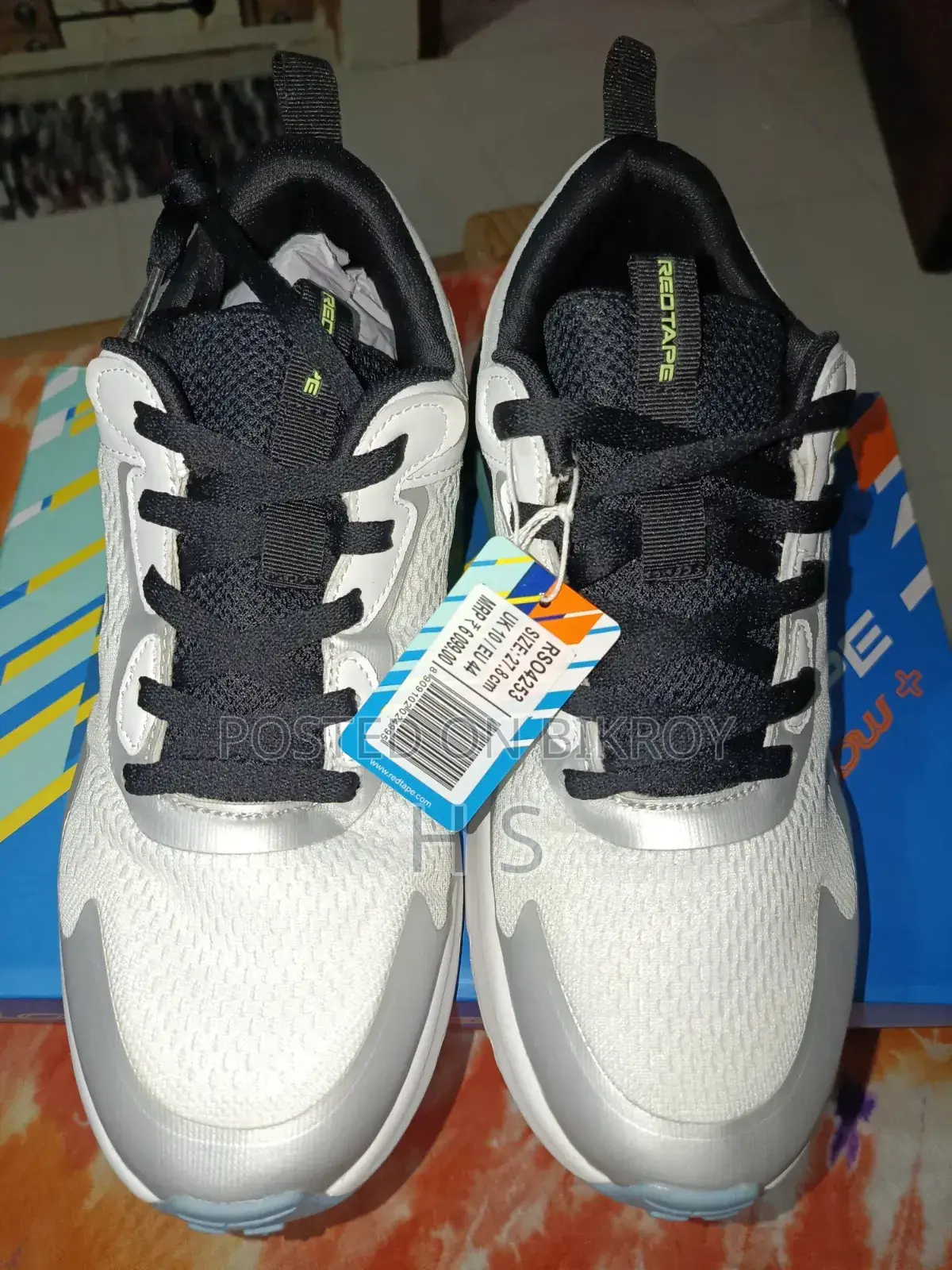 Sneakers Shoe