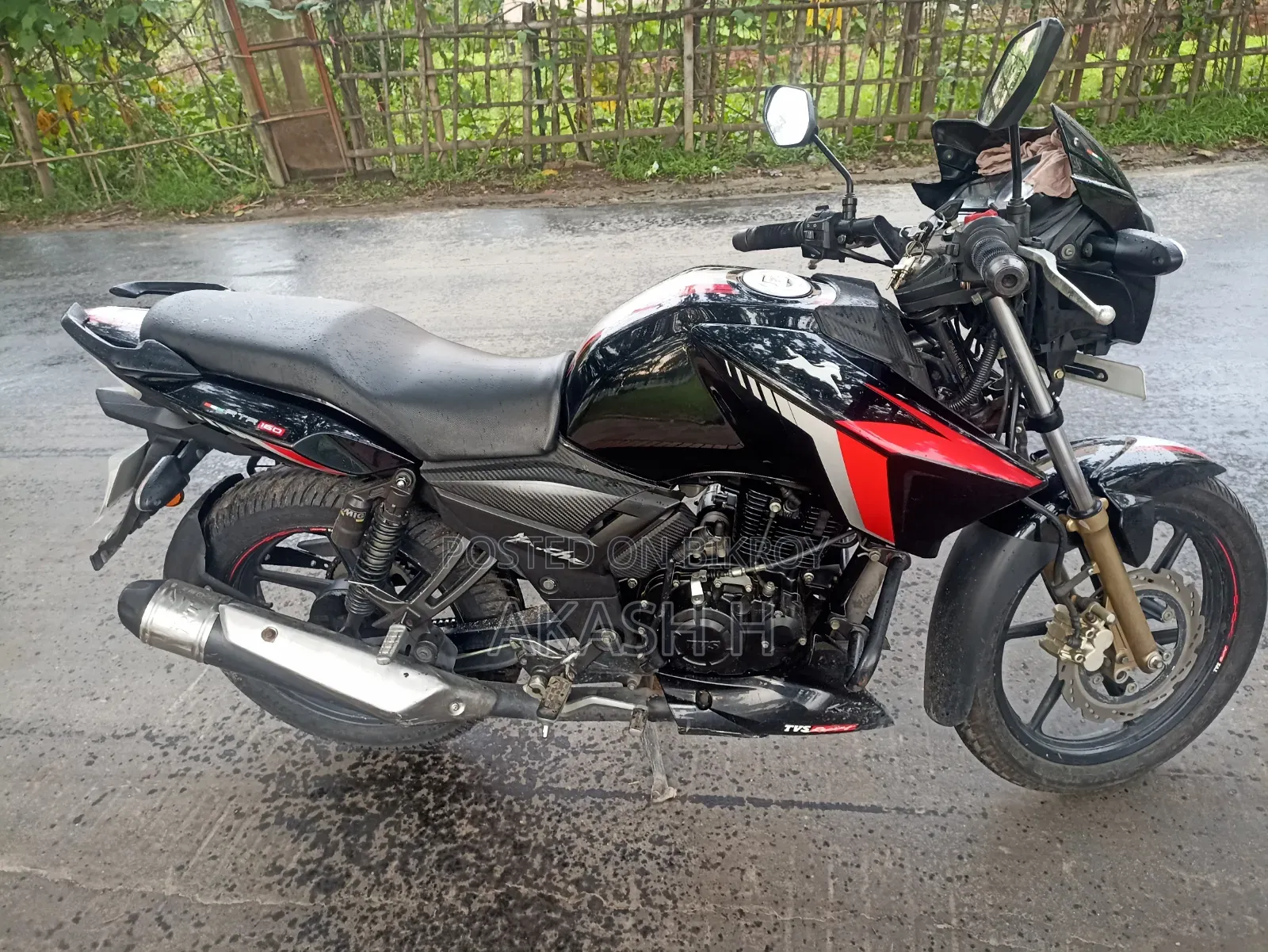 TVS Apache RTR 160 2V 2022 Black
