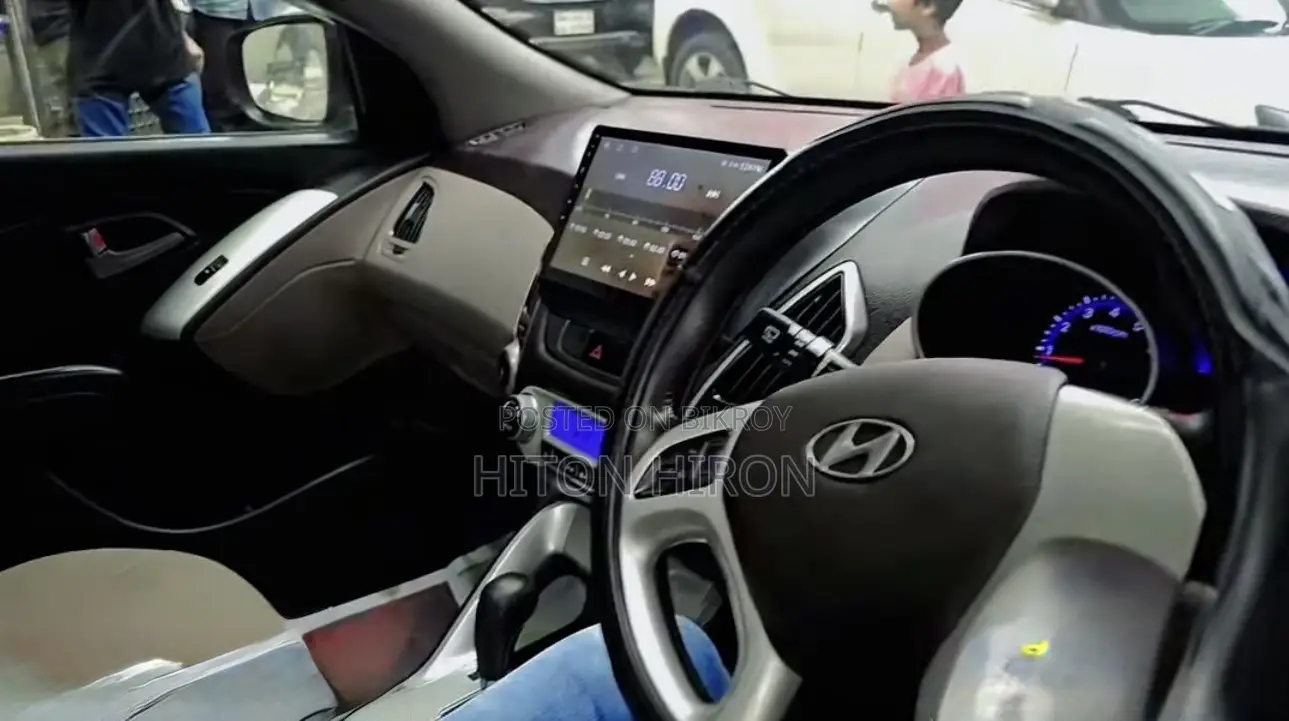 Hyundai Tucson Limited FWD 2011 Black