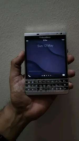 New BlackBerry Passport 32 GB Silver