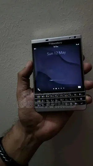 New BlackBerry Passport 32 GB Silver