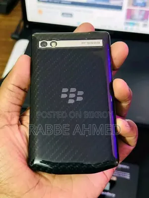 New BlackBerry Porsche Design P'9531 8 GB Black