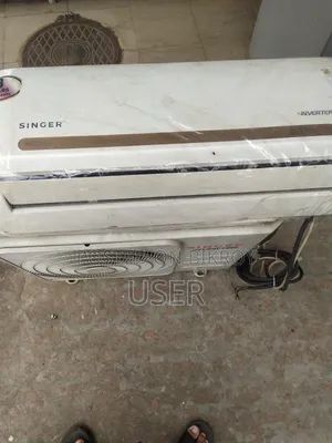 একটি সিঙ্গার ইনভাইটার এক টন এসি ফ্রেশ কন্ডিশন সেল হবে ফুল রানিং আছে