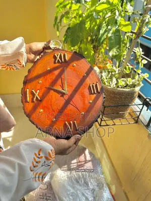 Natural Wooden Wall Clock – Make Your Home Style Unique!