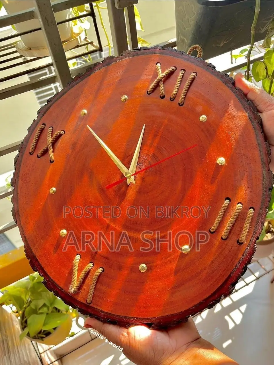 Natural Wooden Wall Clock – Make Your Home Style Unique!