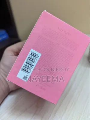 Valentino Donna Born in Roma Intense Perfume