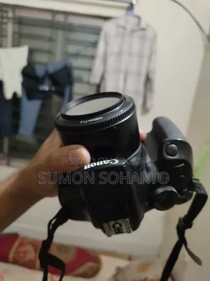 Cannon 1300d