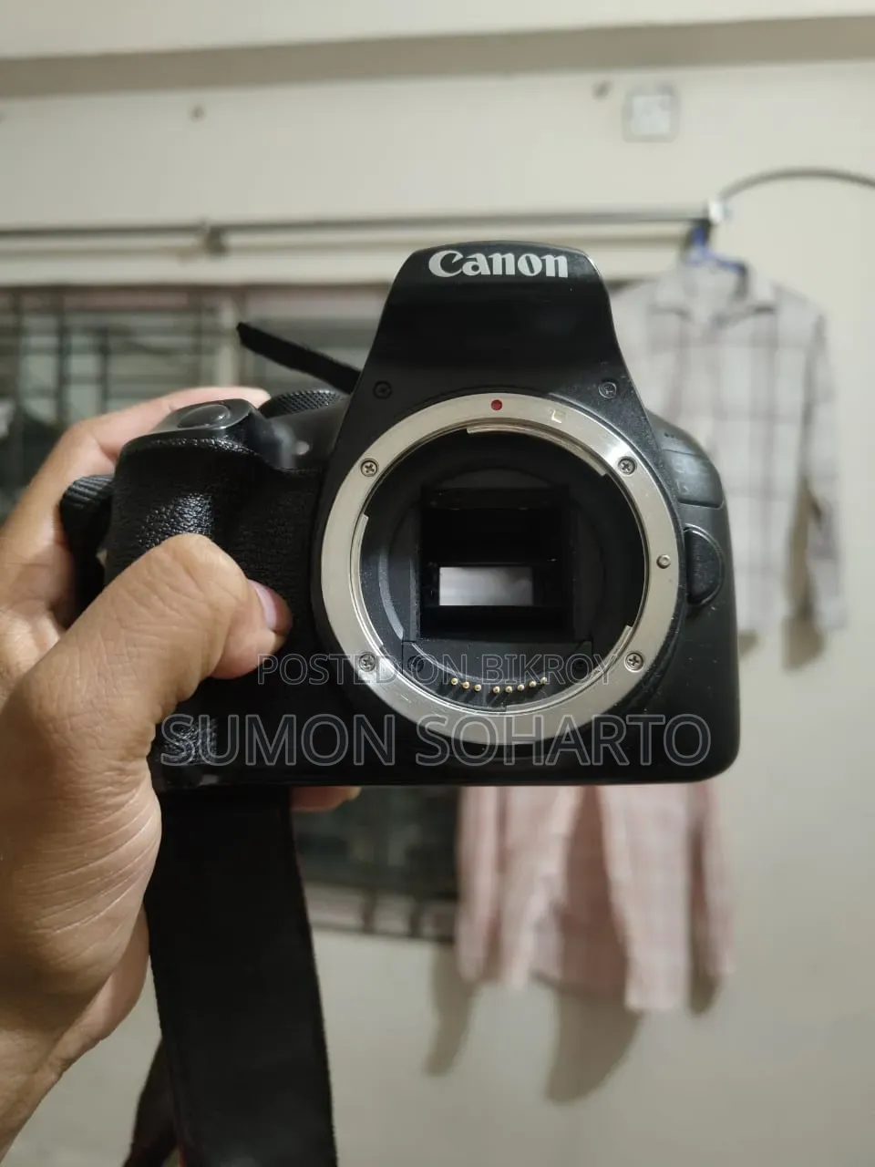 Cannon 1300d