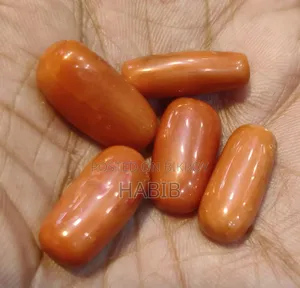 ইতালিয়ান রেড কোরাল রত্নপাথর