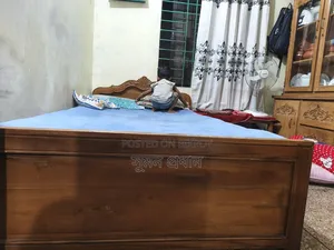4 ft by 7 ft Teak Wood Bed