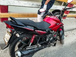 Hero Glamour 2019 Red