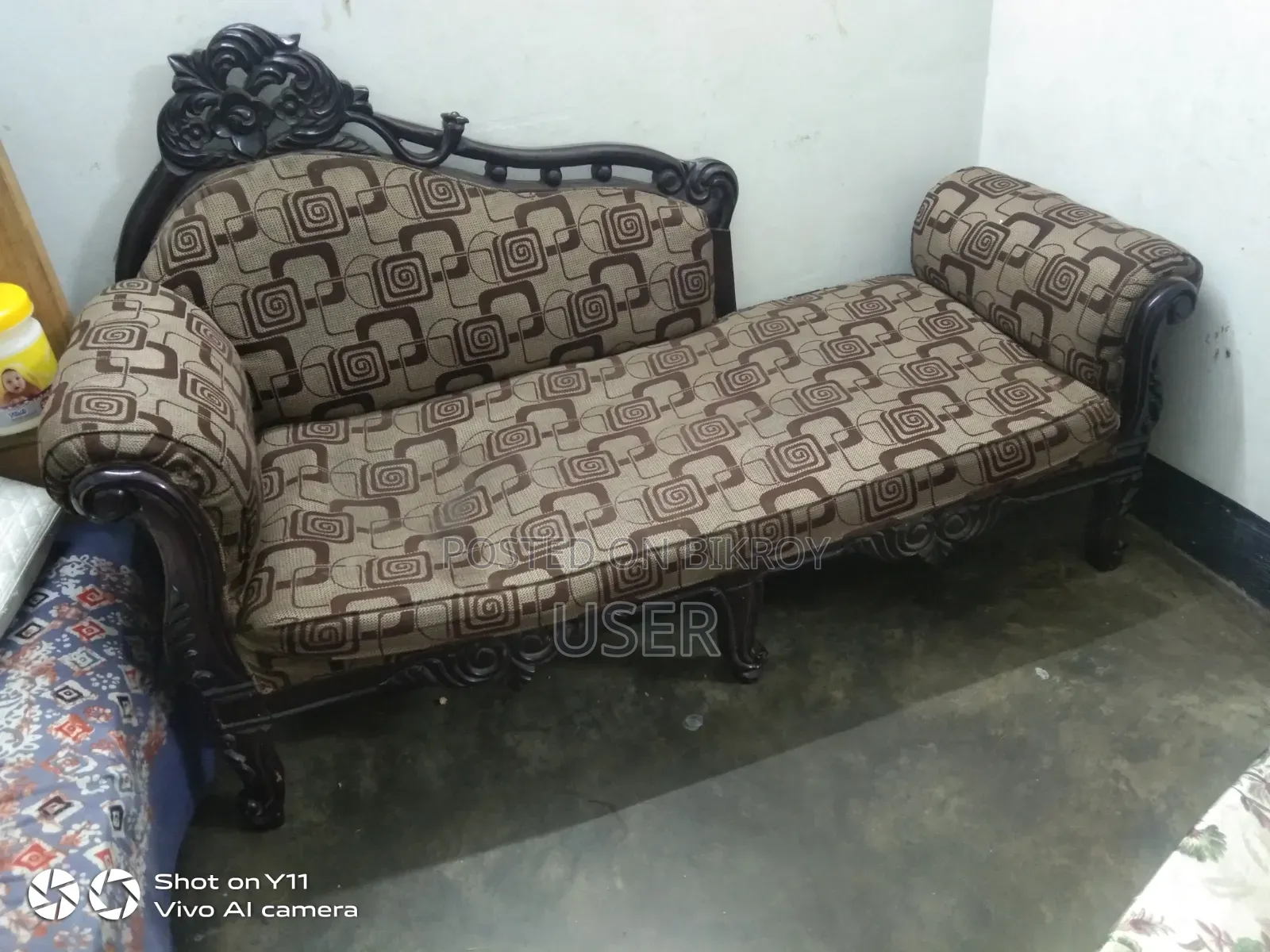Divan Bed (Teak Wood)