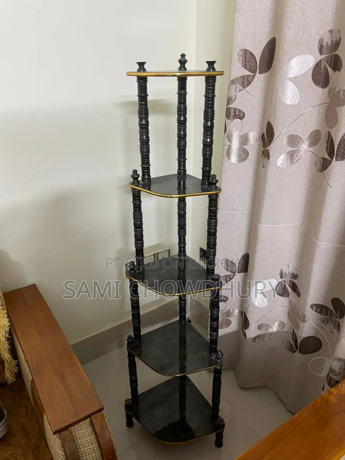 কর্নার শেলফ