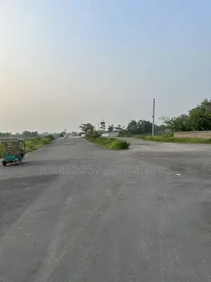 3 Katha South-facing plot for sale on 75ft Avenue in Purbachal Sector 20.
