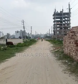 60ft 5 Katha Lake Park East at Sector-16/E
