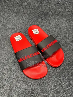 Trendy & Comfortable Men’s Slides