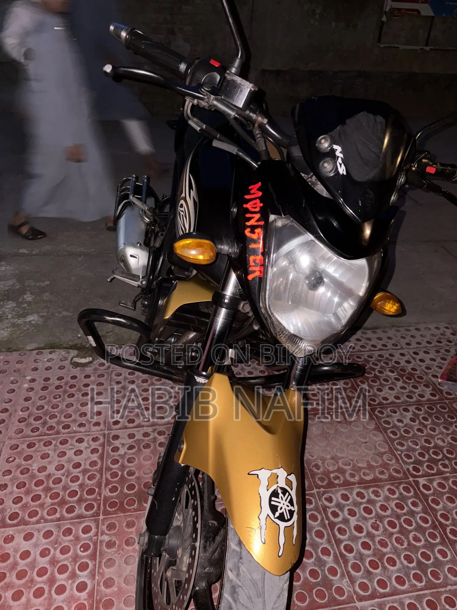 Yamaha FZ 2014 Gold