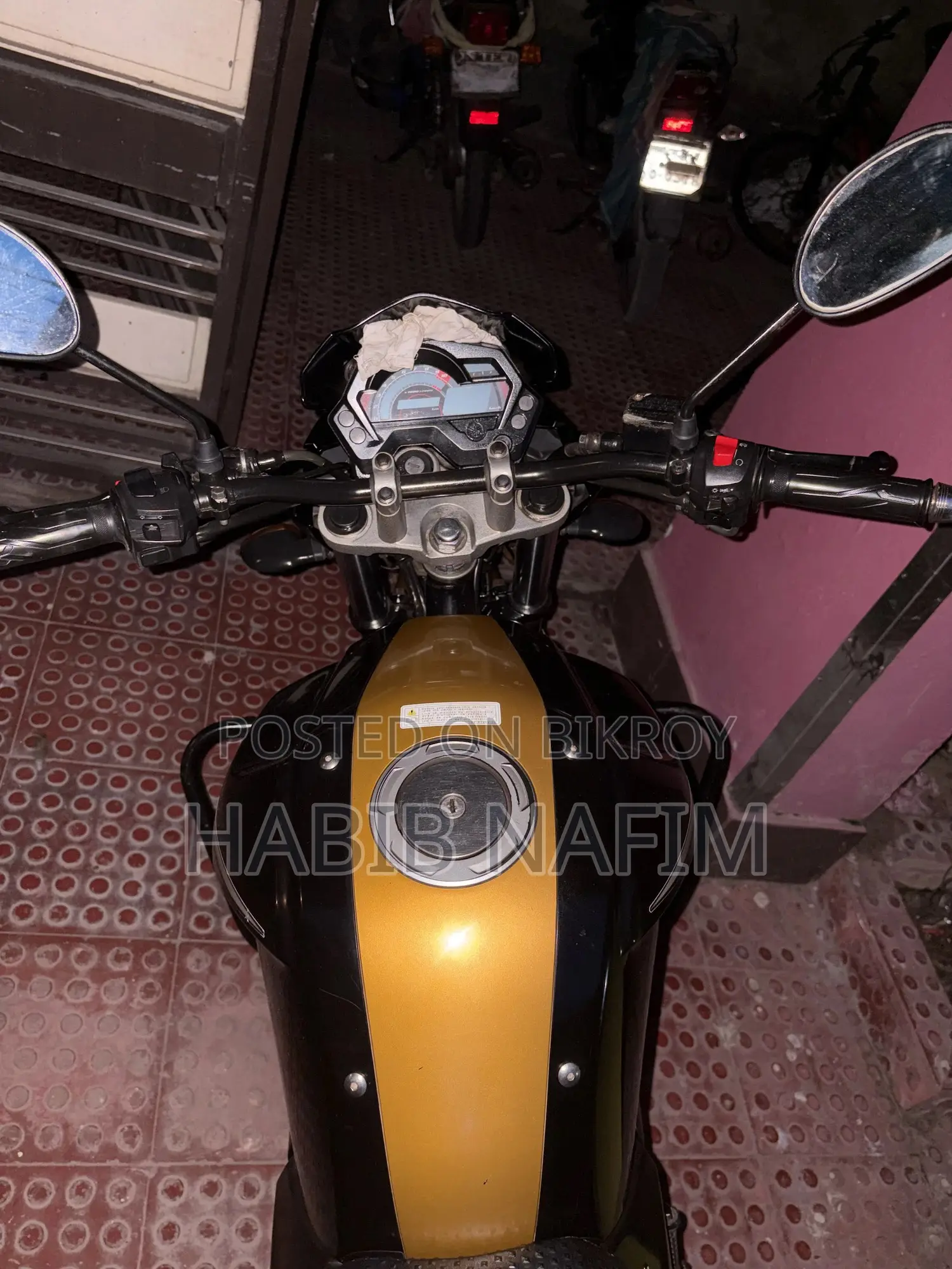 Yamaha FZ 2014 Gold
