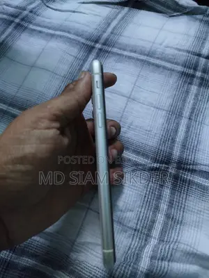 Apple iPhone 11 64 GB White