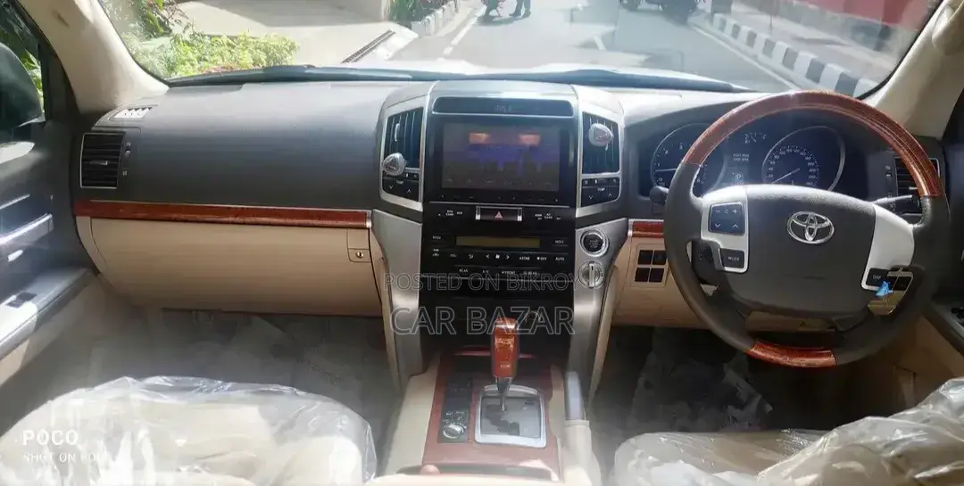 Toyota Land Cruiser 4.5 V8 VXR 2015 White