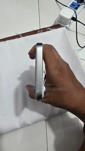 Apple iPhone 16 Pro Max 256 GB White