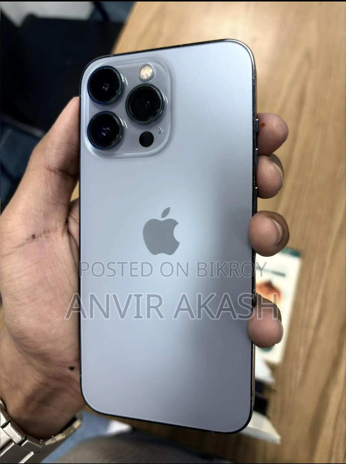 নতুন Apple iPhone 13 Pro ১২৮ জিবি ব্লু