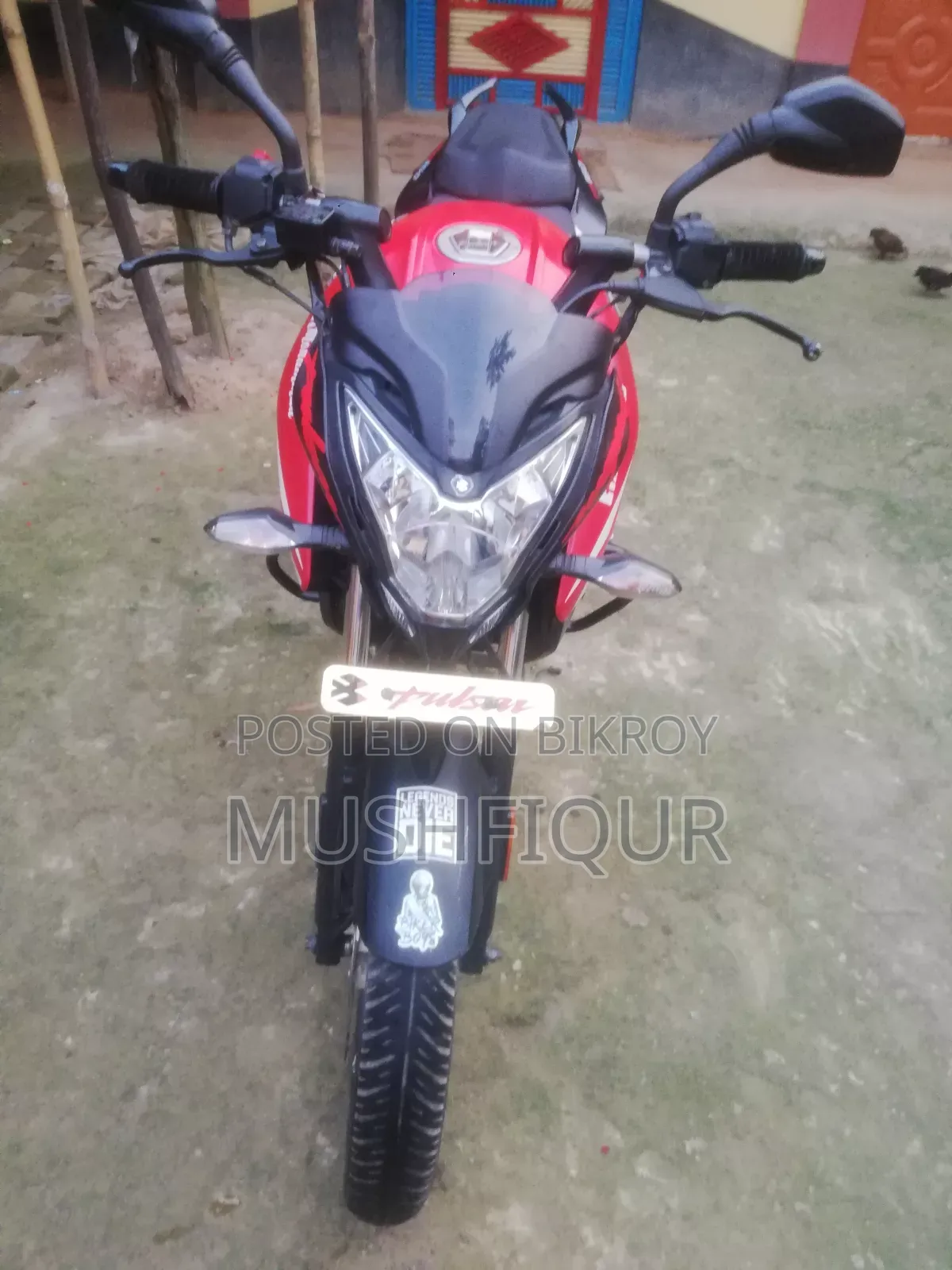 Bajaj Pulsar NS 160 2023 Red