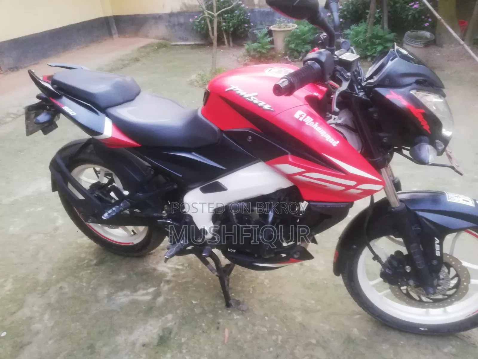 Bajaj Pulsar NS 160 2023 Red