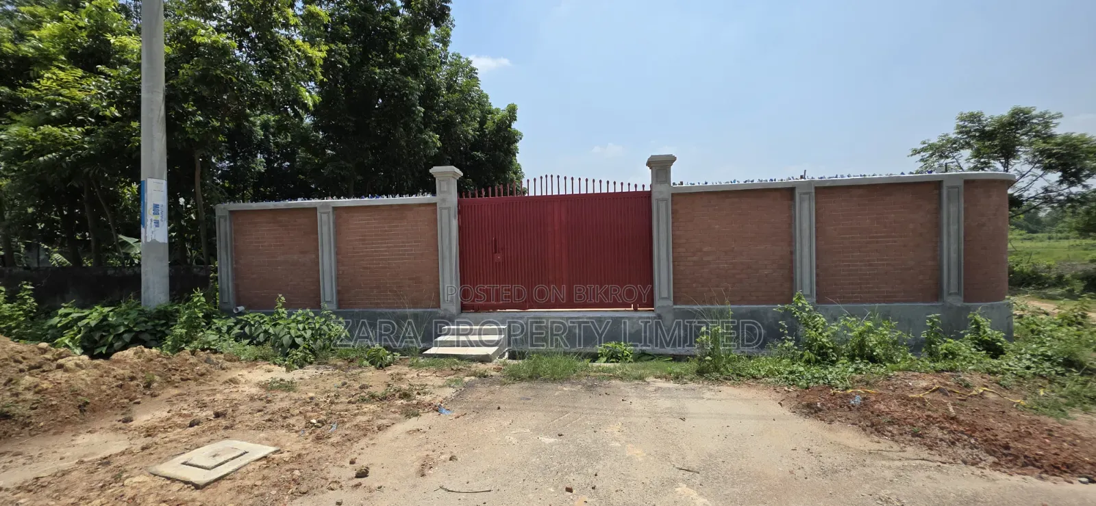 3 Katha plot in Sector 23 under the job holder quota.