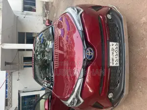 Toyota C-Hr 2017 Maroon