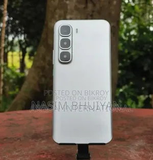 New Infinix 128 GB Silver