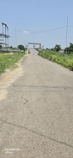 Bashundhara Block-N 5 Katha South-Facing Plot for Sale