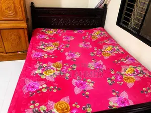 Beautiful Mahogany Wood Bed for Sale