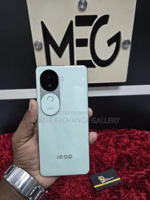 Vivo V40e 128 GB White