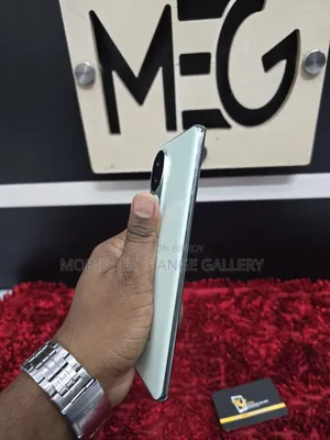 Vivo V40e 128 GB White