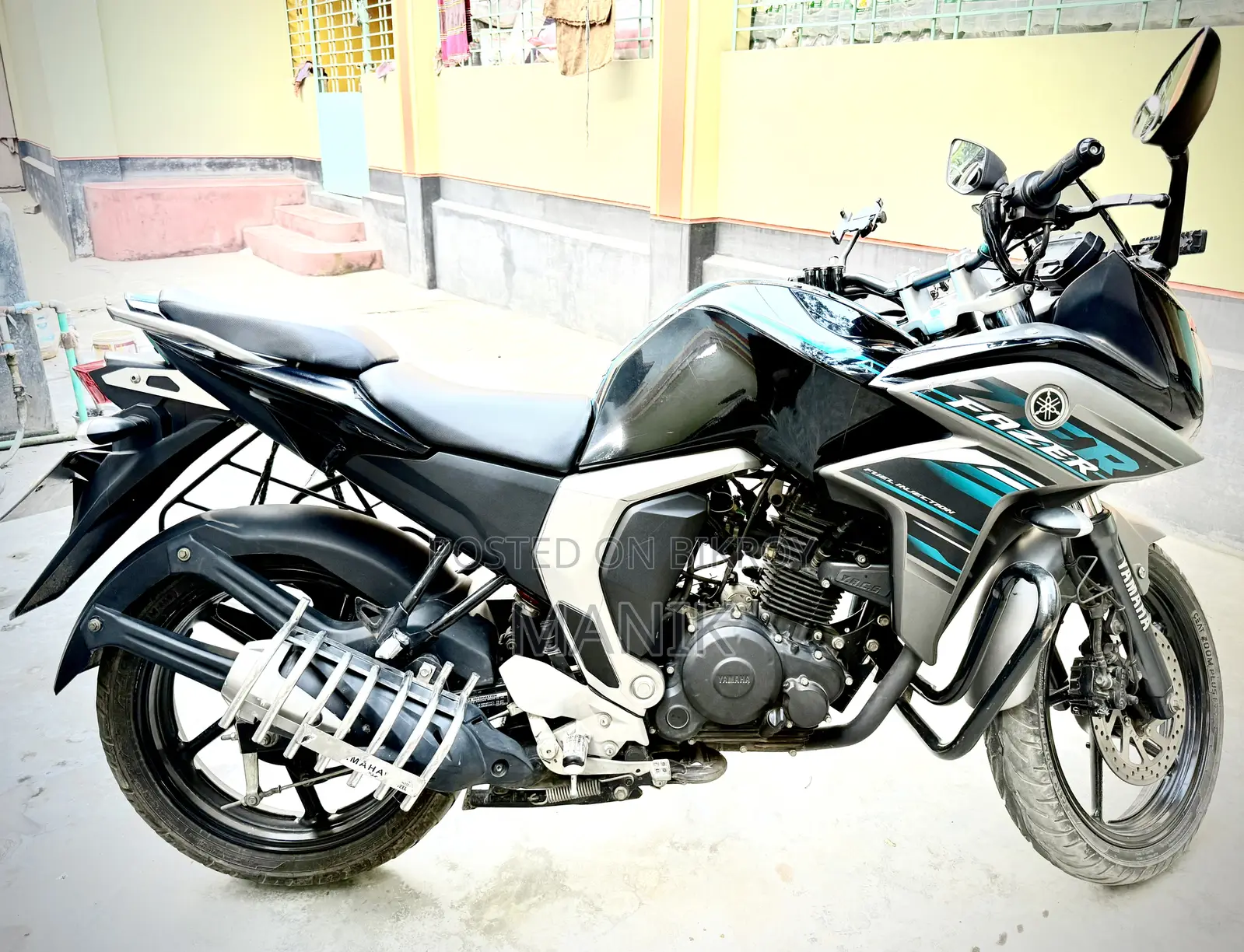 Yamaha 2020 Blue