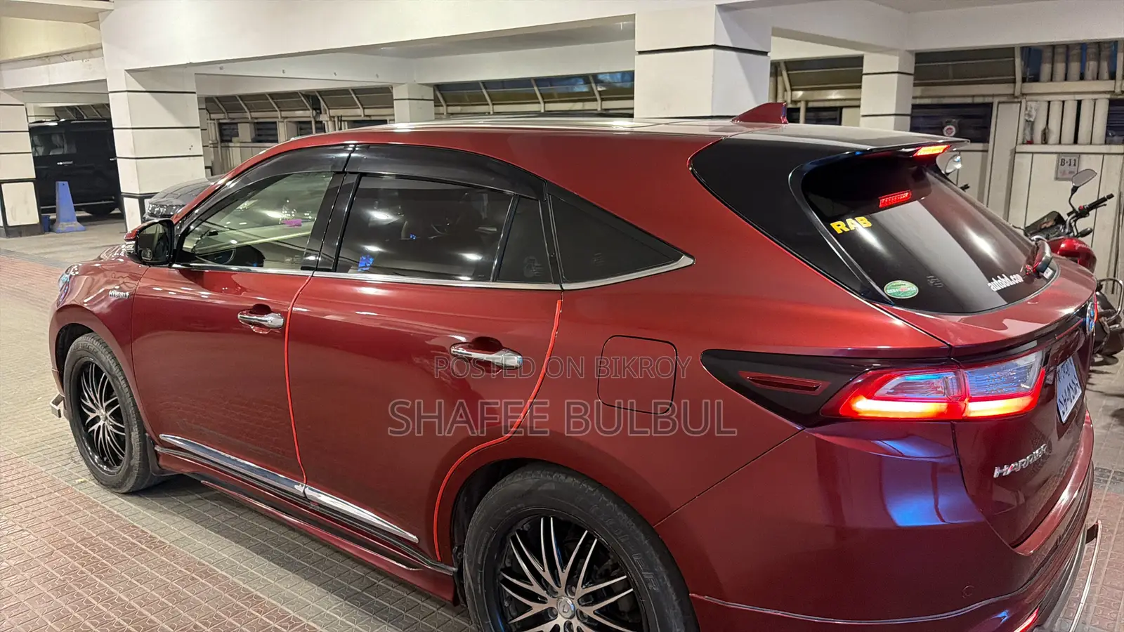 New Toyota Harrier 2.5 Hybrid 4WD 2017 Red