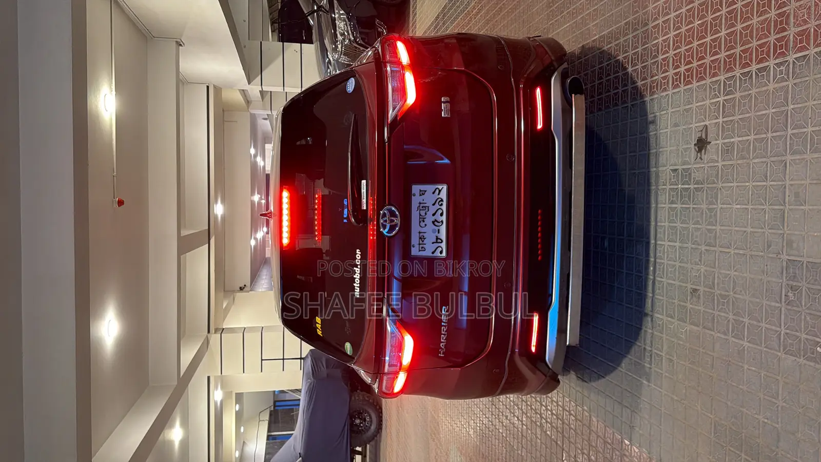 New Toyota Harrier 2.5 Hybrid 4WD 2017 Red