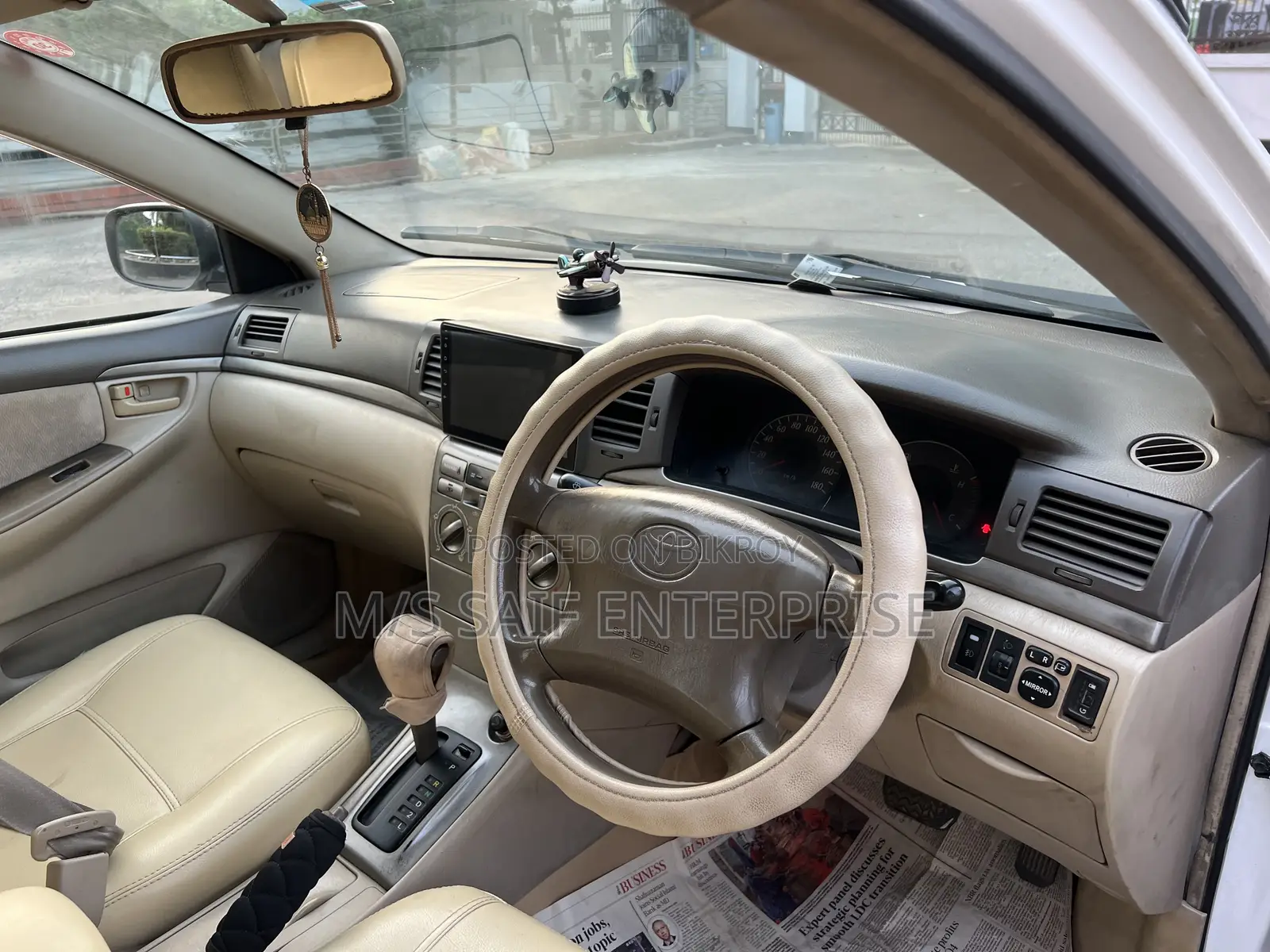 Toyota Corolla Sedan 2005 White