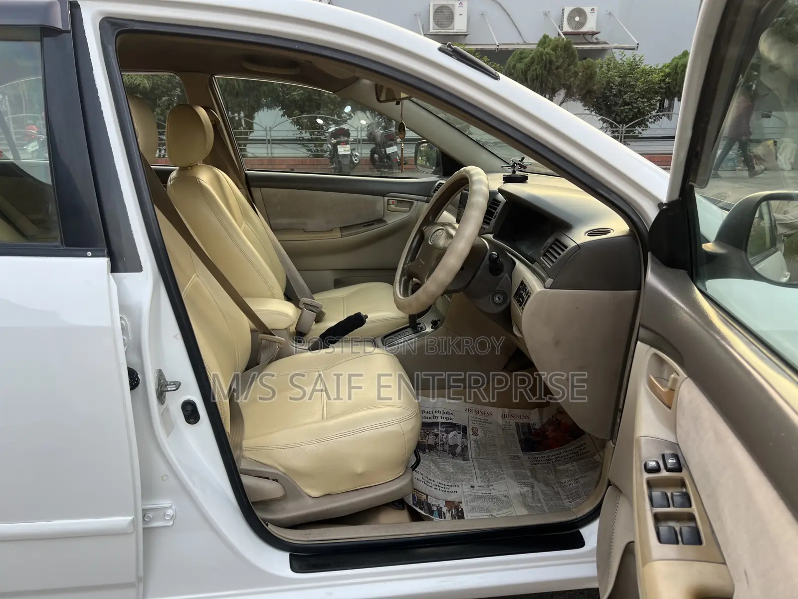 Toyota Corolla Sedan 2005 White