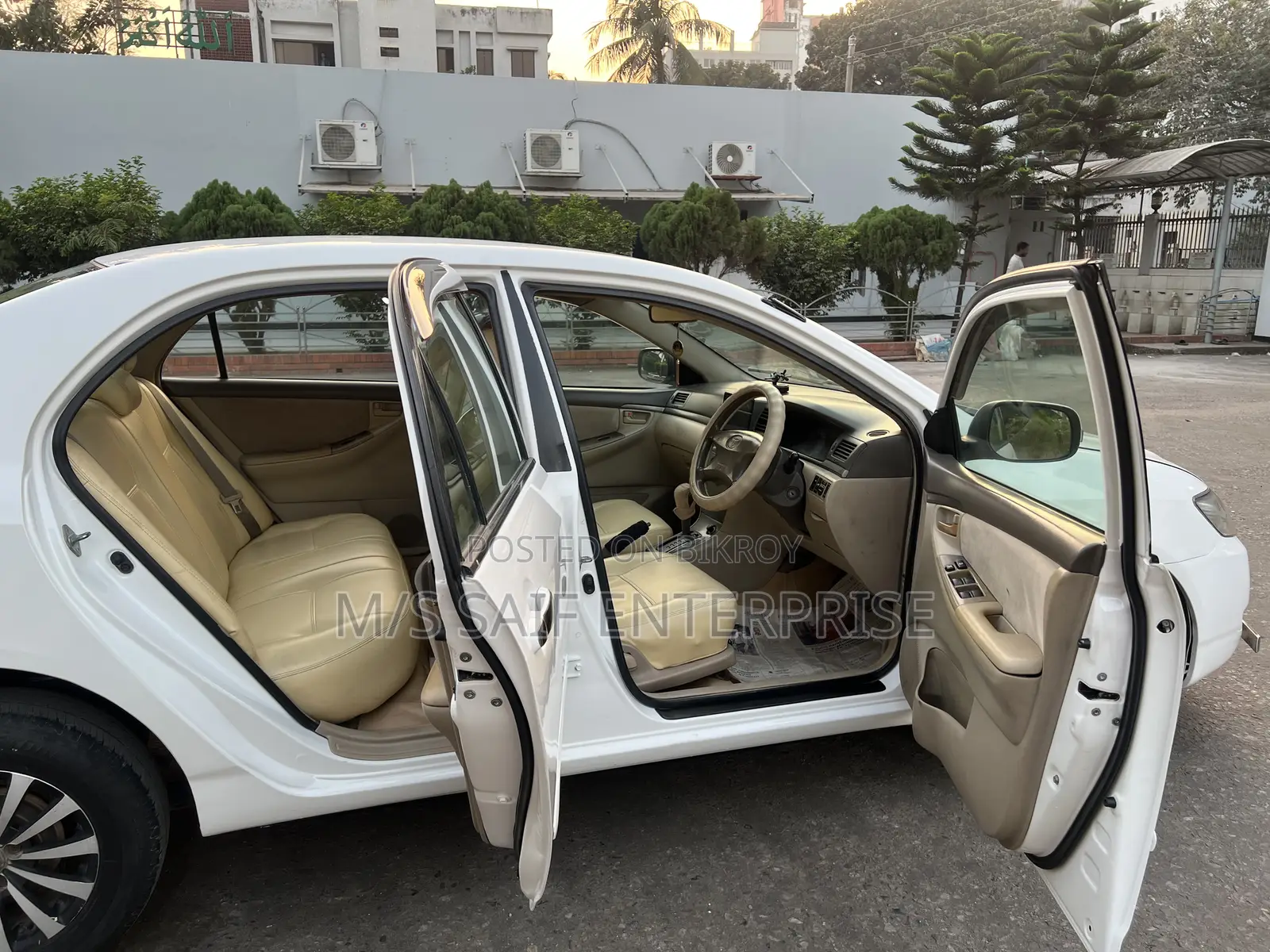 Toyota Corolla Sedan 2005 White