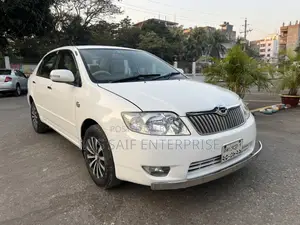 Toyota Corolla Sedan 2005 White