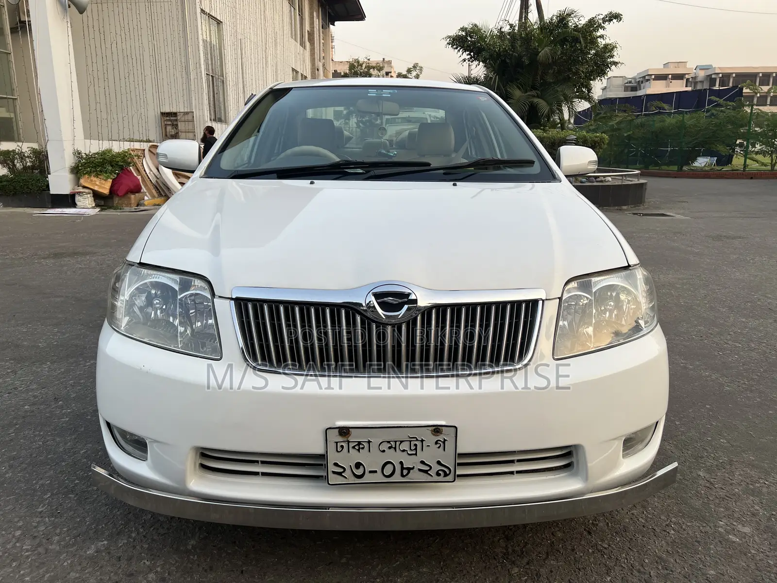 Toyota Corolla Sedan 2005 White